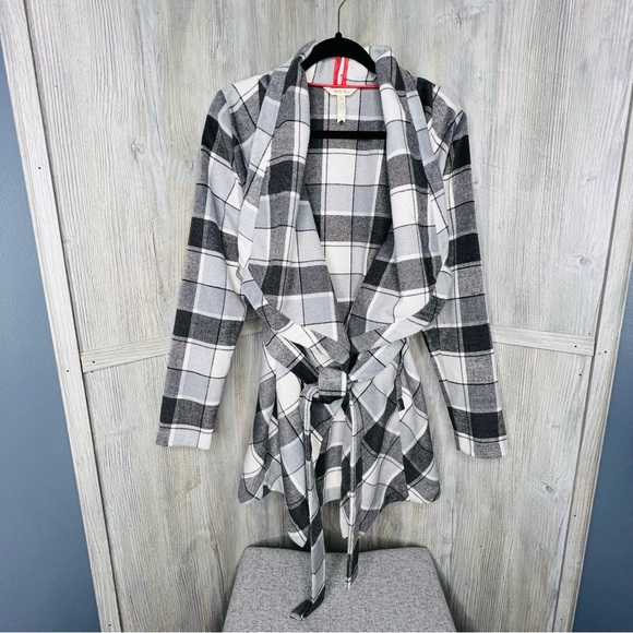 Matilda Jane Check it Twice Plaid Cardigan - Picture 2 of 8